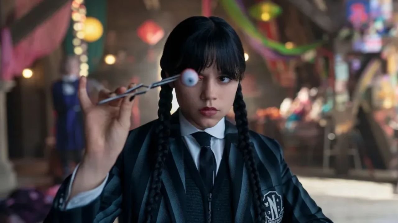 Read more about the article Wednesday Season 2 Part 1 Review: Fans Praise Darker Tone But Release Strategy Sparks Debate